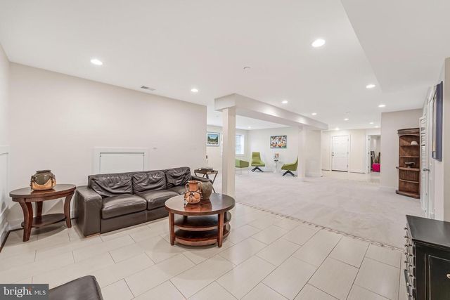 7201 THOMAS BRANCH DR, Bethesda, MD 20817