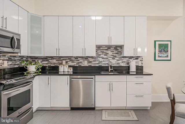 7201 THOMAS BRANCH DR, Bethesda, MD 20817