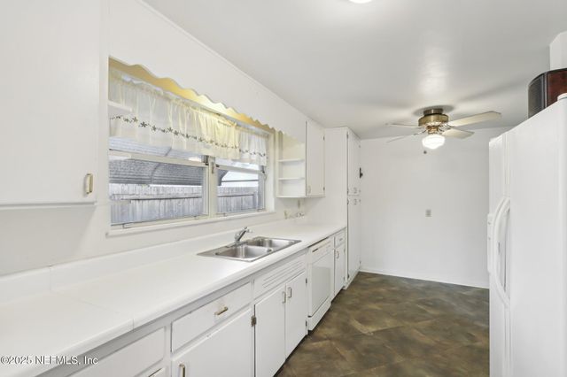 5144 SOUTH PINES Drive, Jacksonville, FL 32207
