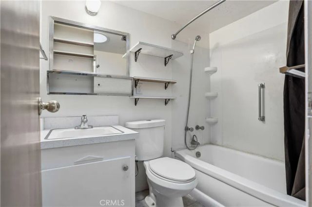 690 Barber, Hemet, CA 92543