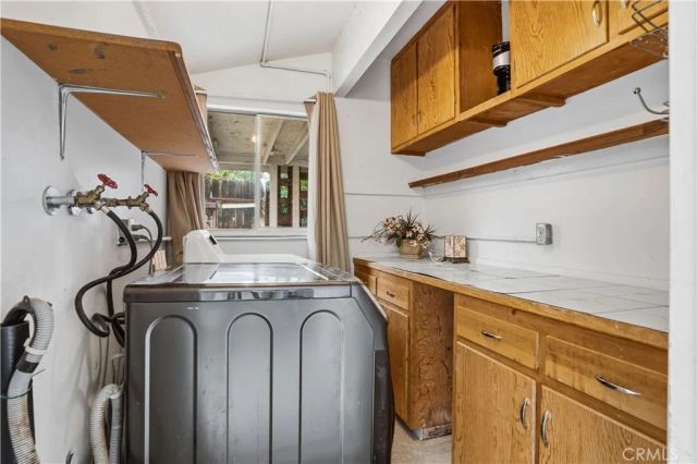 690 Barber, Hemet, CA 92543