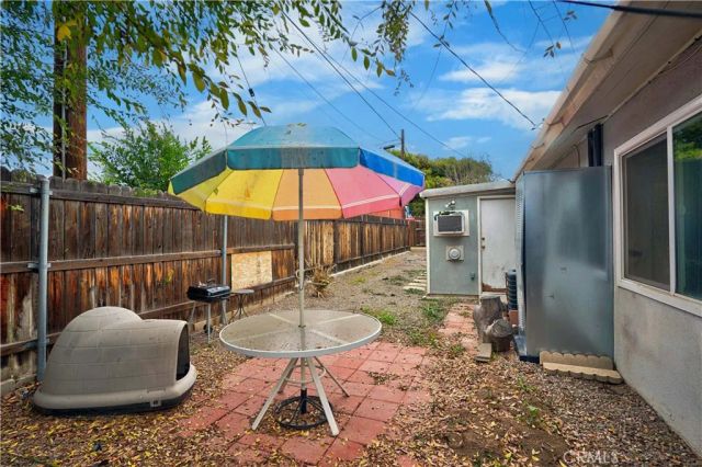 690 Barber, Hemet, CA 92543