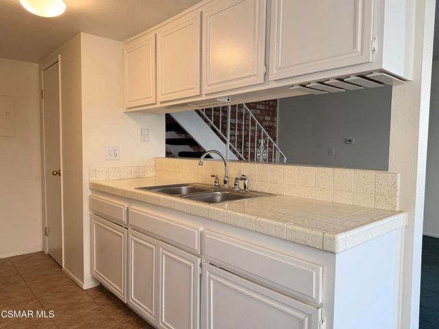 2030 Avenida Placida 3, Simi Valley, CA 93063