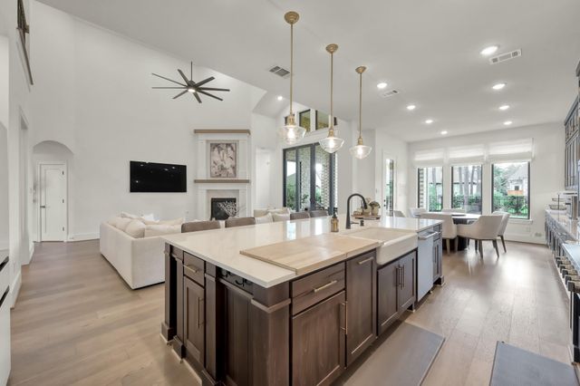 212 S Empress Green Place, Montgomery, TX 77316