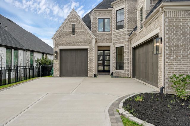 212 S Empress Green Place, Montgomery, TX 77316