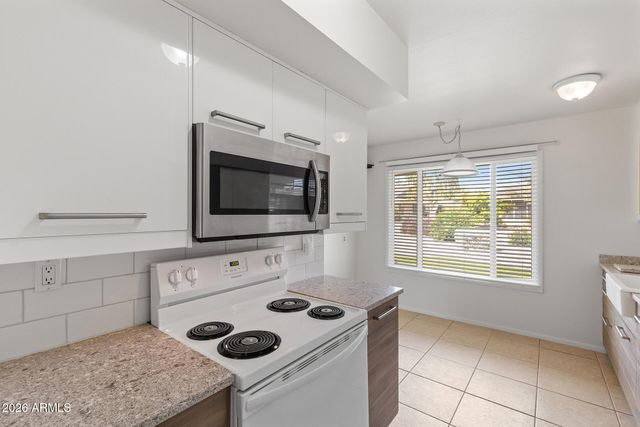 12922 W CASTLE ROCK Drive, Sun City West, AZ 85375