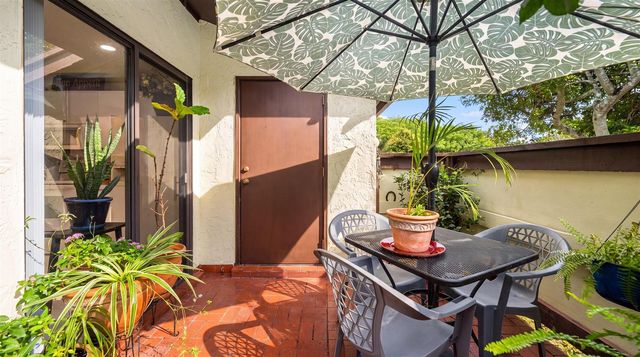 291 Amber Court, Royal Palm Beach, FL 33411