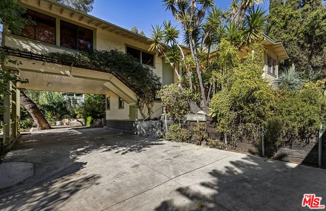 2018 Lake Shore Avenue, Los Angeles, CA 90039