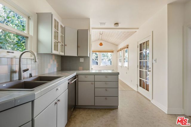 2018 Lake Shore Avenue, Los Angeles, CA 90039