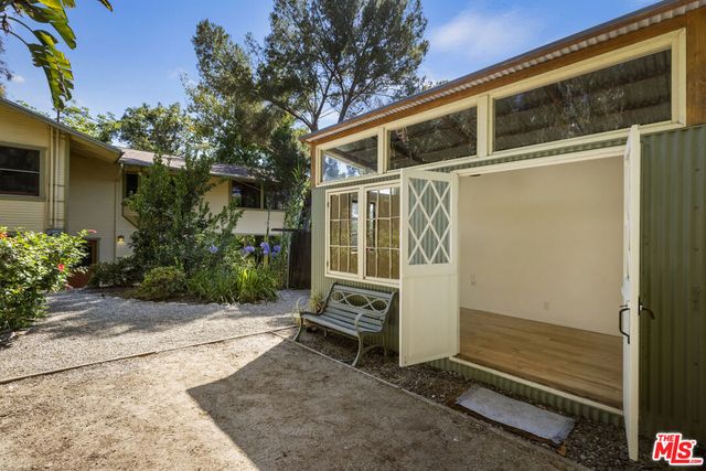 2018 Lake Shore Avenue, Los Angeles, CA 90039