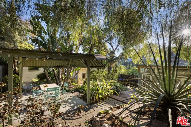 2018 Lake Shore Avenue, Los Angeles, CA 90039