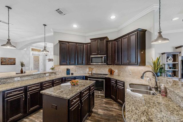 5416 New Abbey Ln, Milton, FL 32583