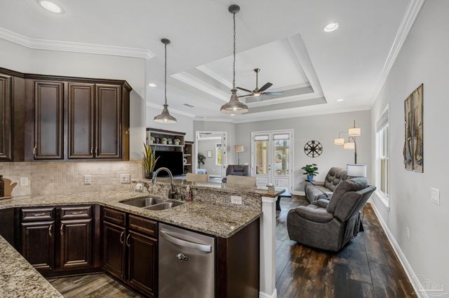 5416 New Abbey Ln, Milton, FL 32583