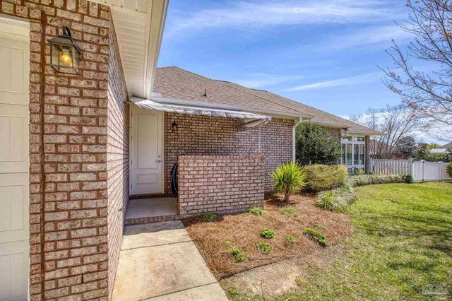 5416 New Abbey Ln, Milton, FL 32583