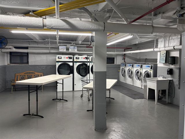 72-34 Austin St F7, Forest Hills, NY 11375