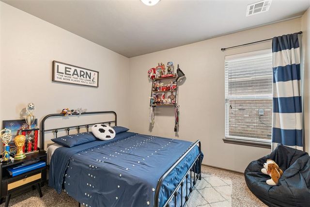 2212 Cale Cove, Yukon, OK 73099