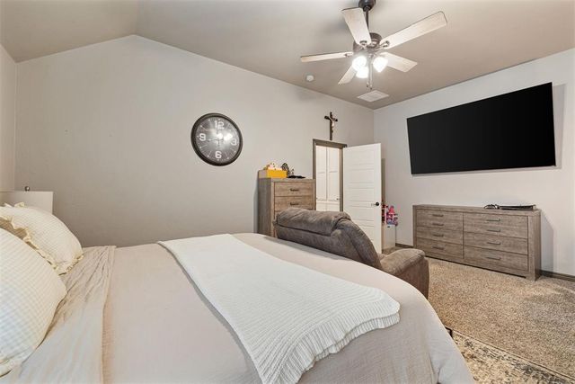 2212 Cale Cove, Yukon, OK 73099