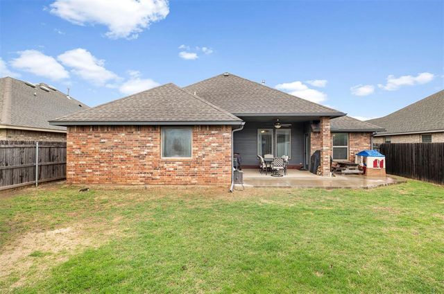2212 Cale Cove, Yukon, OK 73099