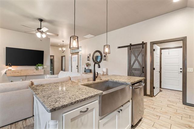 2212 Cale Cove, Yukon, OK 73099