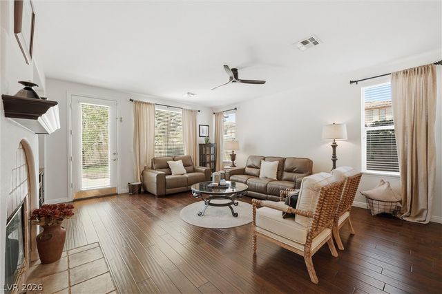 1360 Volturno Way, Henderson, NV 89052