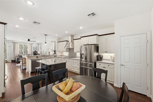 1360 Volturno Way, Henderson, NV 89052