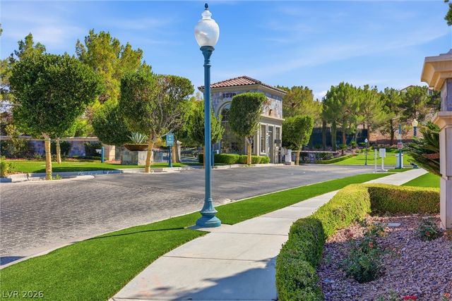1360 Volturno Way, Henderson, NV 89052
