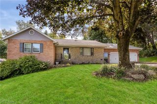 956 Brockton Avenue NW, Massillon, OH 44646