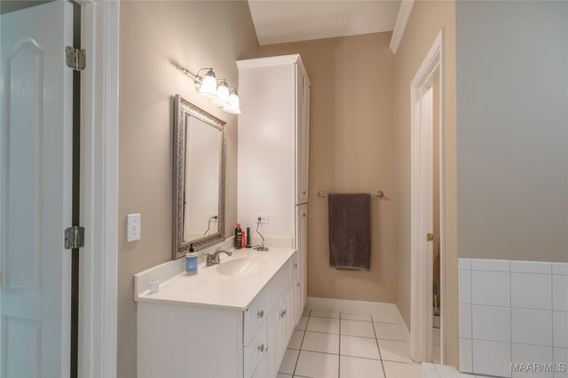 8712 STURBRIDGE Drive, Montgomery, AL 36116