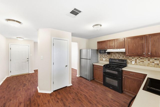 1251 Amberwood LOOP, Kyle, TX 78640