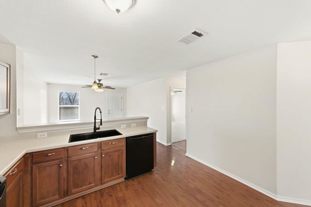 1251 Amberwood LOOP, Kyle, TX 78640