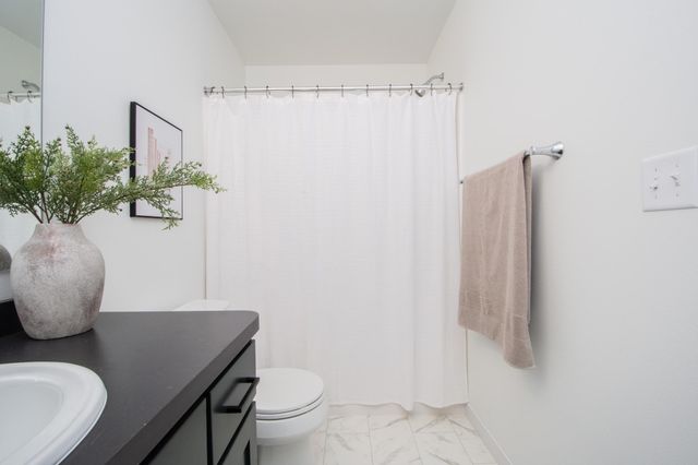 6810 32nd Street S, Fargo, ND 58104