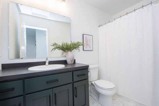 6810 32nd Street S, Fargo, ND 58104