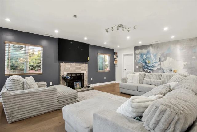 5244 Via Corona Street, Los Angeles, CA 90022