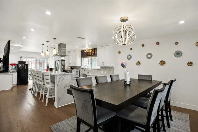 5244 Via Corona Street, Los Angeles, CA 90022