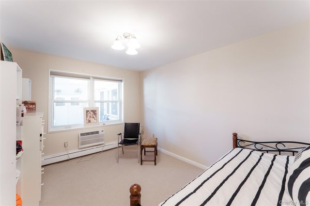 200 South Middle Neck Road F6, Great Neck, NY 11021