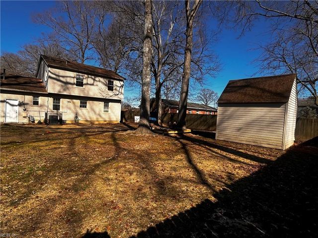 344 De Laura DR, Newport News, VA 23608