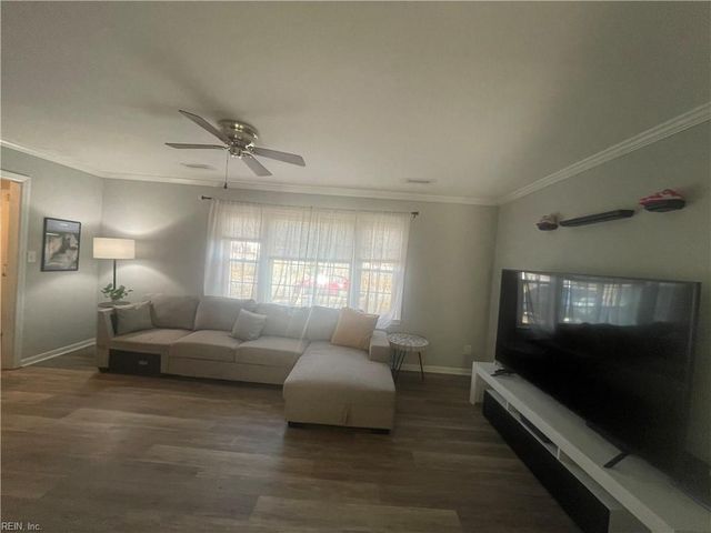 344 De Laura DR, Newport News, VA 23608