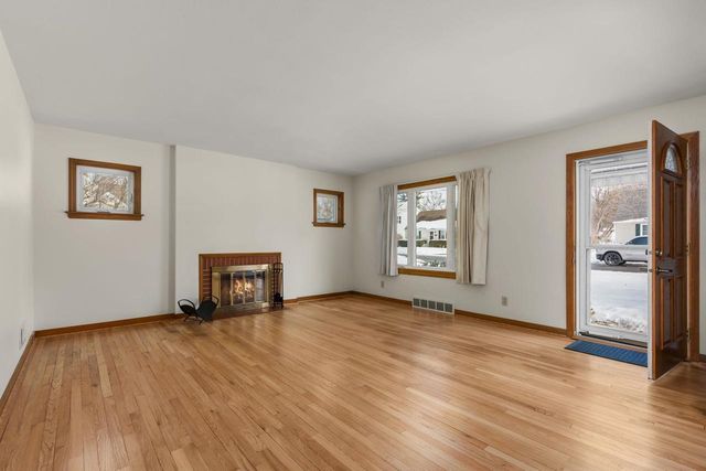 4803 Shore Acres Road, Monona, WI 53716