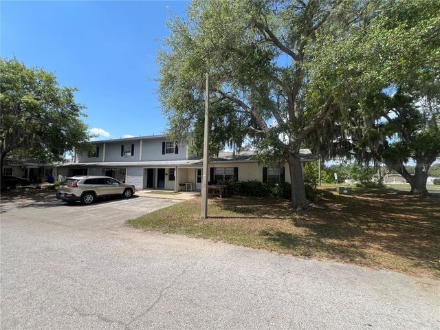 1000 E CAROLINE STREET, Tavares, FL 32778