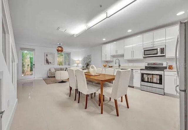 438 W SWOOPE AVENUE, Winter Park, FL 32789