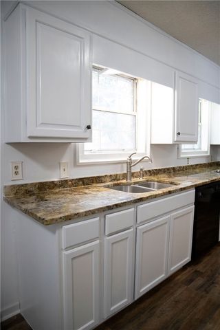 453 S Palm Street S, Jesup, GA 31546