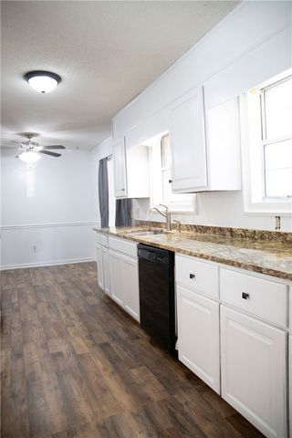 453 S Palm Street S, Jesup, GA 31546