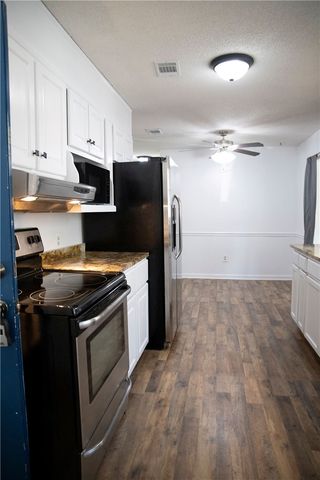 453 S Palm Street S, Jesup, GA 31546