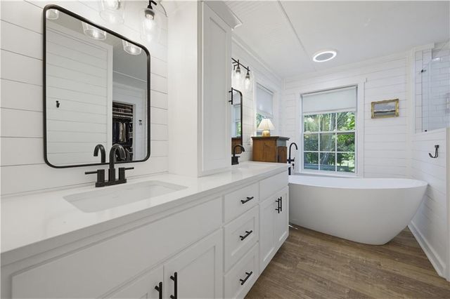 4345 Woodfield Drive, Gainesville, GA 30507