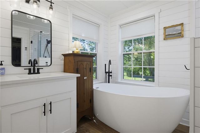 4345 Woodfield Drive, Gainesville, GA 30507