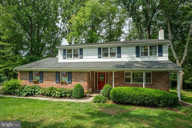 1019 LAFAYETTE DR, Yardley, PA 19067