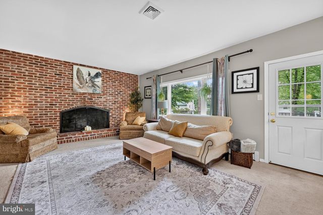 1019 LAFAYETTE DR, Yardley, PA 19067