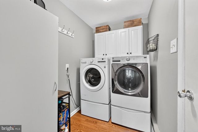 1019 LAFAYETTE DR, Yardley, PA 19067