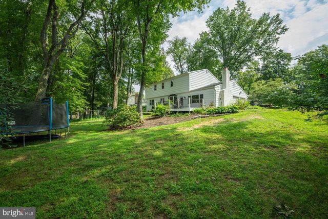 1019 LAFAYETTE DR, Yardley, PA 19067