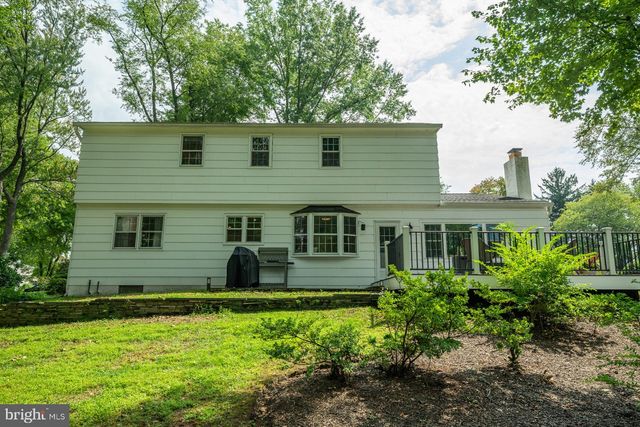 1019 LAFAYETTE DR, Yardley, PA 19067